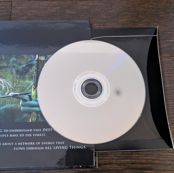LIKE NEW Avatar Extended Blu-Ray Collector's Edition (3 disc set), James Cameron - Picture 11 of 16